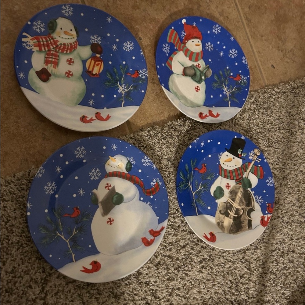 Studio Snowman Holiday 4 Plates 1 Set